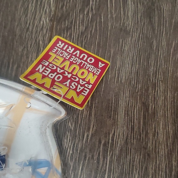 Bratz Play Sportz Fitness Yasmin - NIB Collectible - Picture 5 of 8